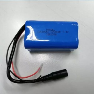 بسته باتری قابل شارژ با باتری لیتیوم یونی 7.4 ولت 6700 مگا ساعتی ICR18650